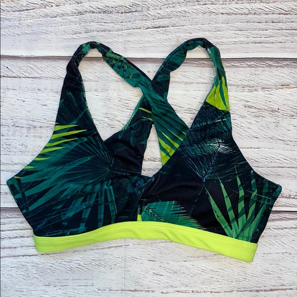 Fabletics Sports Bra - Picture 1 of 6